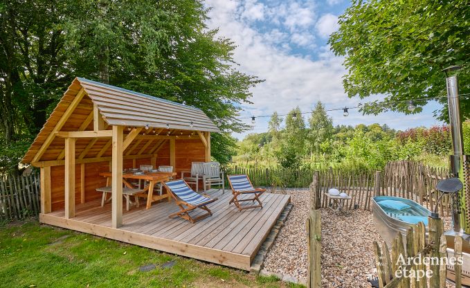 Gezellig cottage voor 4 personen in Redu met tankuzzi (hottub), overdekt terras en privtuin