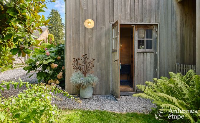 Gezellig cottage voor 4 personen in Redu met tankuzzi (hottub), overdekt terras en privtuin