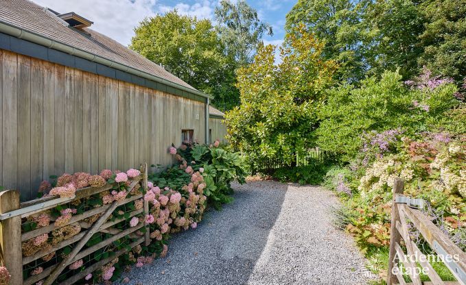 Gezellig cottage voor 4 personen in Redu met tankuzzi (hottub), overdekt terras en privtuin