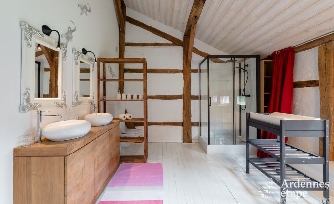 Vakantiehuis in Redu voor 15 personen in de Ardennen