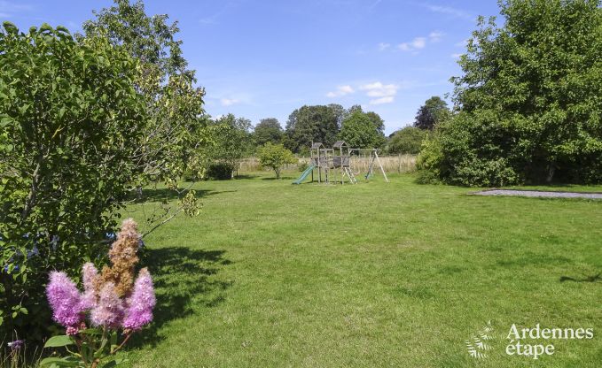 Vakantiehuis in Redu voor 15 personen in de Ardennen