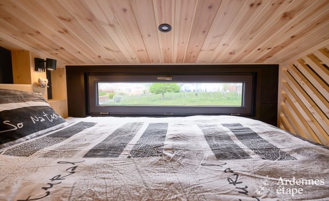 Romantisch tiny house in Redu: verblijf voor 2 in de Ardennen met priv�terras en panoramisch uitzicht