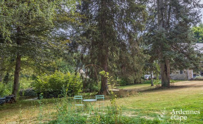 Cottage in Redu, Ardennen, 7 slaapkamers, 6 badkamers, 15 personen, noords bad, biljart, privé tuin, terras, oplaadpunt voor elektrische auto's