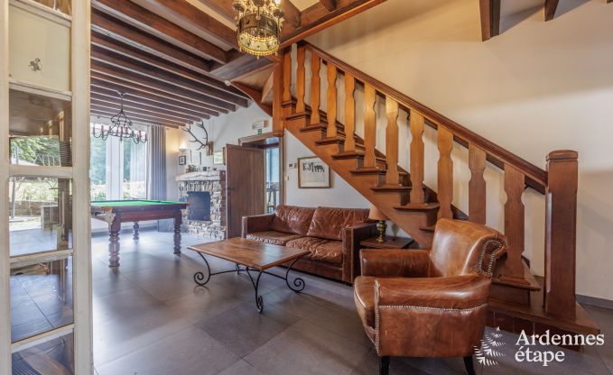 Cottage in Redu, Ardennen, 7 slaapkamers, 6 badkamers, 15 personen, noords bad, biljart, privé tuin, terras, oplaadpunt voor elektrische auto's