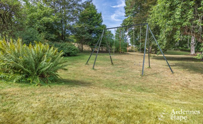 Cottage in Redu, Ardennen, 7 slaapkamers, 6 badkamers, 15 personen, noords bad, biljart, privé tuin, terras, oplaadpunt voor elektrische auto's
