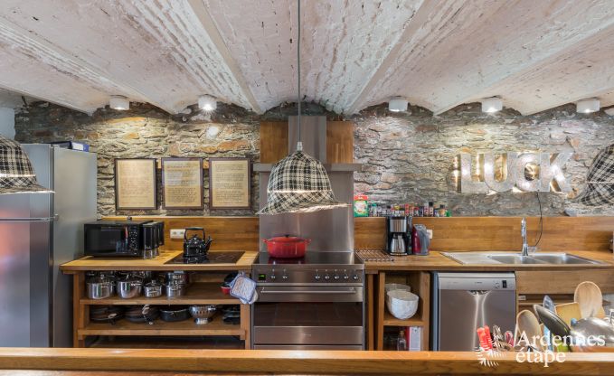 Vakantiehuis in Redu voor 15 personen in de Ardennen