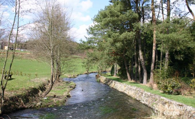 Vakantiehuis in Redu voor 28 personen in de Ardennen