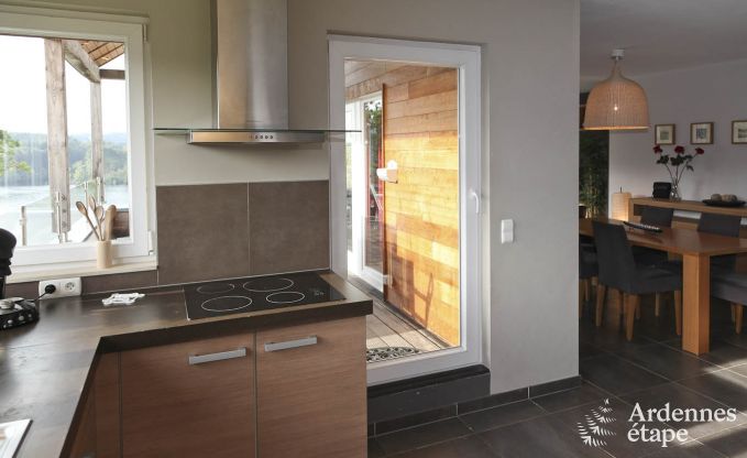 Luxe appartement voorzien van sauna en openhaard met grill in Robertville
