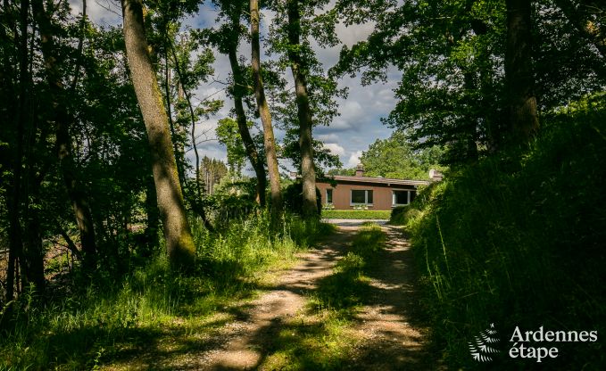 Vakantiehuis met zicht op het meer voor 6 p. in de Ardennen (Robertville)
