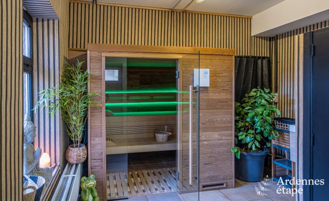 Grote vakantiewoning in Rochefort: comfortabel verblijf voor 26 personen met sauna en priv�tuin in de Ardennen