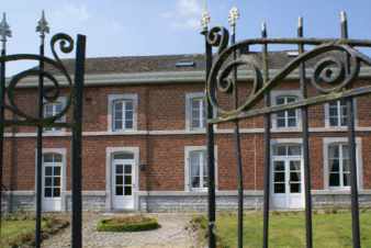 Erg gerieflijk vakantiehuis voor 12/14 pers met wellness in Rochefort