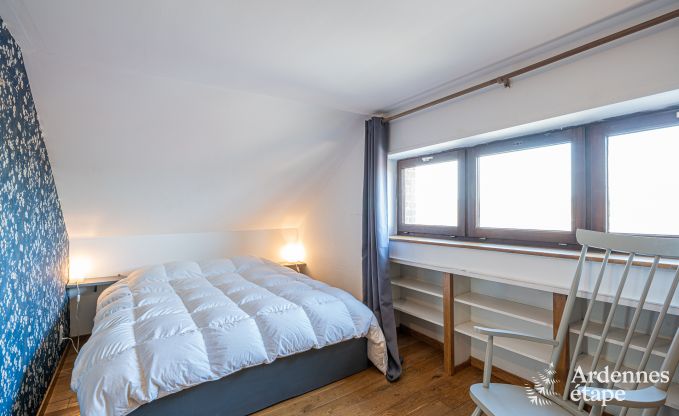 Grote vakantiewoning in Rochefort: comfortabel verblijf voor 26 personen met sauna en priv�tuin in de Ardennen