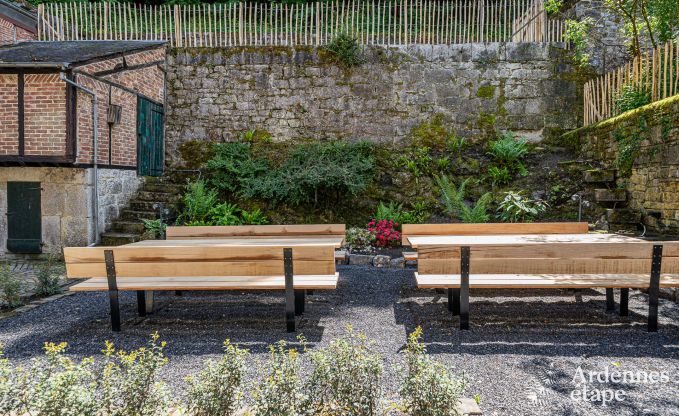 Grote vakantiewoning in Rochefort voor 25 personen met 11 slaapkamers, 11 badkamers, sauna en bar