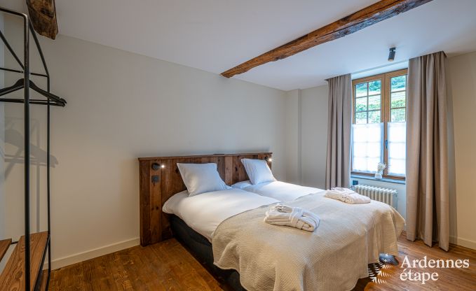 Grote vakantiewoning in Rochefort voor 25 personen met 11 slaapkamers, 11 badkamers, sauna en bar