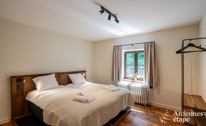 Grote vakantiewoning in Rochefort voor 25 personen met 11 slaapkamers, 11 badkamers, sauna en bar