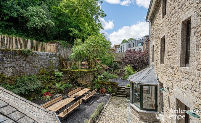 Grote vakantiewoning in Rochefort voor 25 personen met 11 slaapkamers, 11 badkamers, sauna en bar