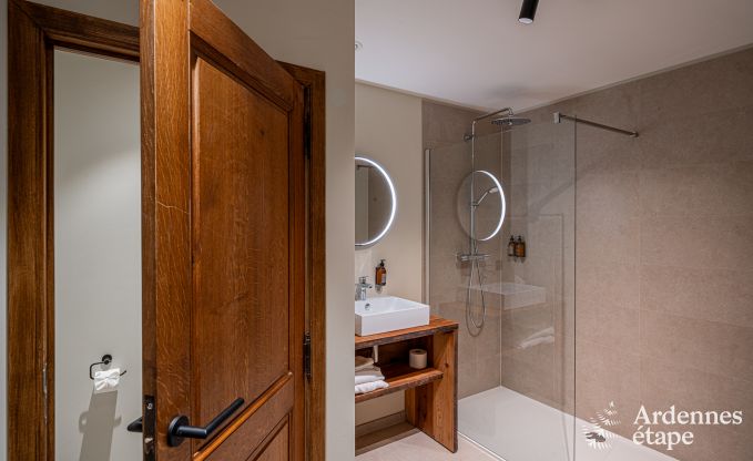 Grote vakantiewoning in Rochefort voor 25 personen met 11 slaapkamers, 11 badkamers, sauna en bar