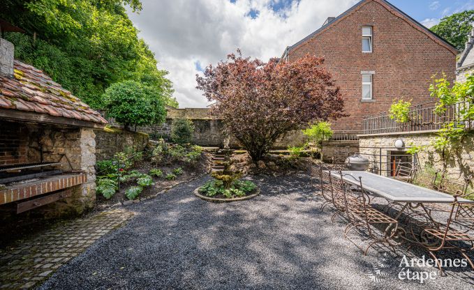 Grote vakantiewoning in Rochefort voor 25 personen met 11 slaapkamers, 11 badkamers, sauna en bar