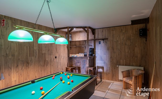 Ruim en comfortabel vakantiehuis voor 16 personen in Rochehaut, Ardennen