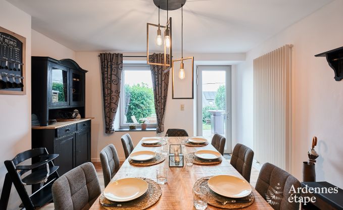 Gezellige vakantiewoning in Rochehaut voor 6-7 personen met jacuzzi, privtuin en nabij wandelroutes