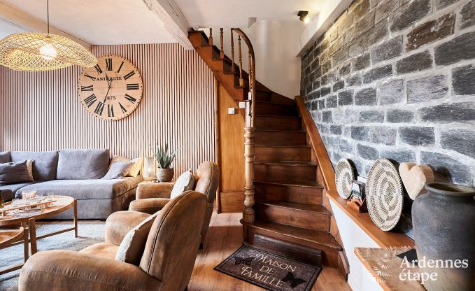 Gezellige vakantiewoning in Rochehaut voor 6-7 personen met jacuzzi, privtuin en nabij wandelroutes