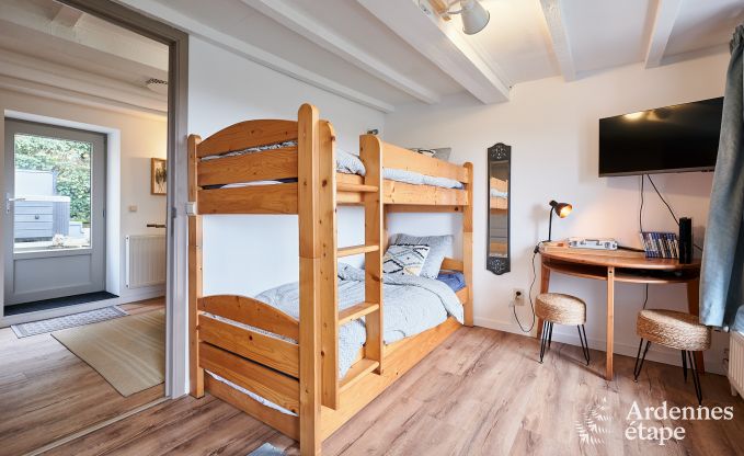 Gezellige vakantiewoning in Rochehaut voor 6-7 personen met jacuzzi, privtuin en nabij wandelroutes