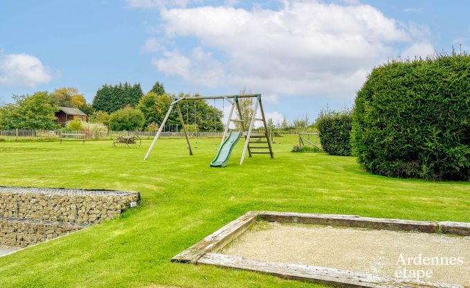 Luxe verblijf in de Ardennen: High-end villa in Sint-Hubert voor 6 personen met zwembad en dichtbij de natuur