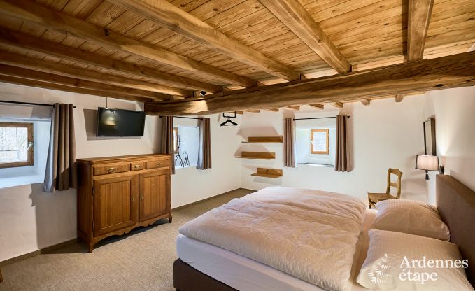 Charmante vakantiewoning in Saint-Vith voor 6 personen met sauna, privtuin en open haard