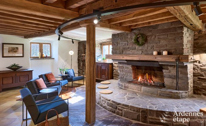 Charmante vakantiewoning in Saint-Vith voor 6 personen met sauna, privtuin en open haard