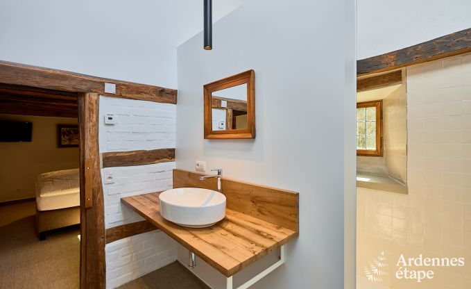 Charmante vakantiewoning in Saint-Vith voor 6 personen met sauna, privtuin en open haard