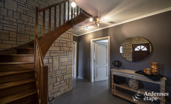 Villa in Sainte-Ode voor 14 personen met zwembad, hottub, sauna, bar en cinema