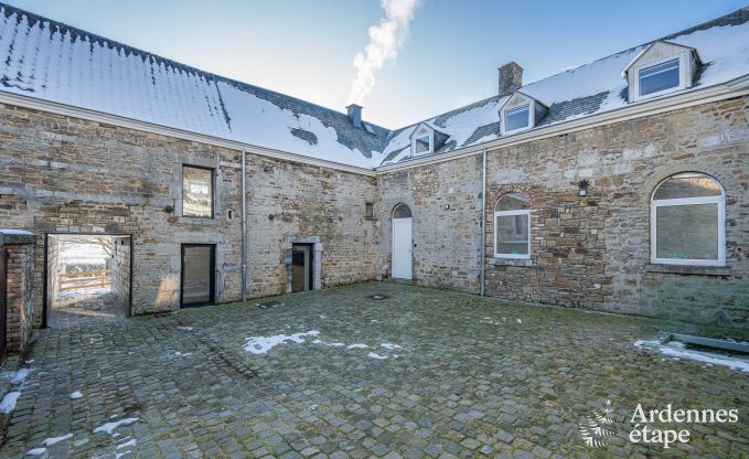 Uniek kasteel in Soiron: luxe verblijf voor 14 personen met priv�tuin, speelruimte en 5 slaapkamers en nabij Verviers