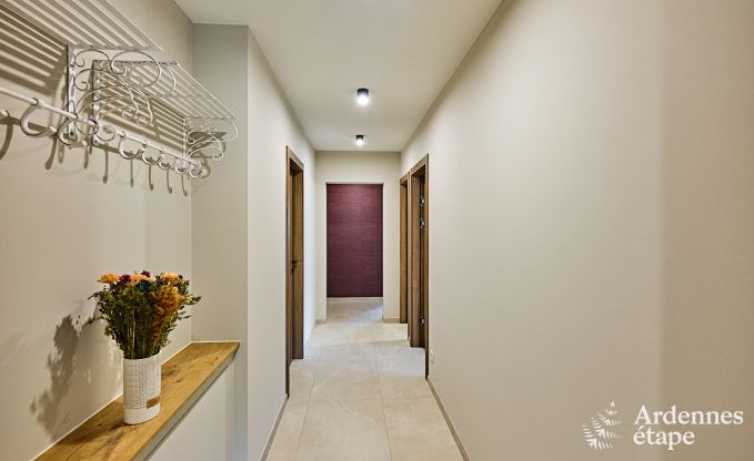 Ultramoderne villa in Somme-Leuze voor 12 personen met binnenzwembad, sauna en privtuin