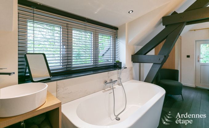 Ruime cottage voor 8 personen in Spa met sauna, jacuzzi, 4 slaap- en badkamers en privtuin