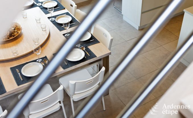 Ruime luxevilla in Spa voor 15 personen met 5 slaapkamers, sauna, buitenzwembad en privtuin