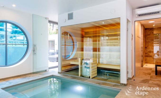 Ruime luxevilla in Spa voor 15 personen met 5 slaapkamers, sauna, buitenzwembad en privtuin