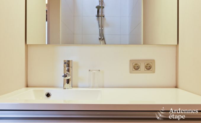 Ruime luxevilla in Spa voor 15 personen met 5 slaapkamers, sauna, buitenzwembad en priv�tuin