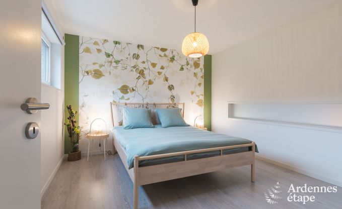 Ruime vakantiewoning voor 8 personen in Spa in de Ardennen: 4 slaapkamers, 2 badkamers en een privterras op 1 km van het stadscentrum.