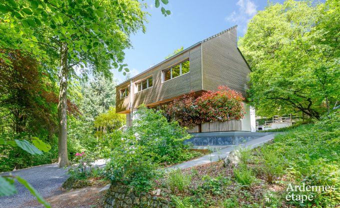 Ruime luxevilla in Spa voor 15 personen met 5 slaapkamers, sauna, buitenzwembad en privtuin