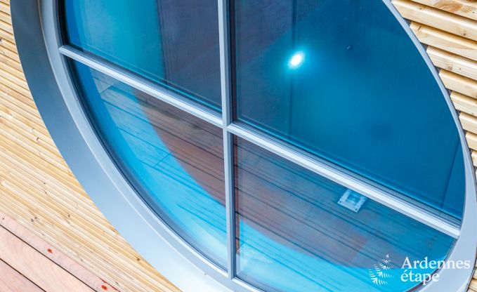 Ruime luxevilla in Spa voor 15 personen met 5 slaapkamers, sauna, buitenzwembad en privtuin