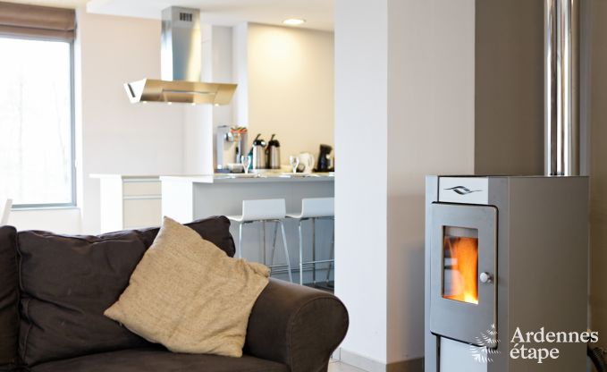 Ruime luxevilla in Spa voor 15 personen met 5 slaapkamers, sauna, buitenzwembad en privtuin