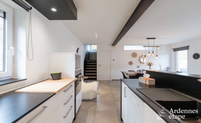 Ruime vakantiewoning voor 8 personen in Spa in de Ardennen: 4 slaapkamers, 2 badkamers en een priv�terras op 1 km van het stadscentrum.