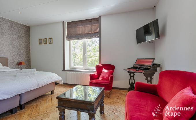 Luxe kasteel in Stavelot voor 8 met zwembad en tuin in de Hoge Venen