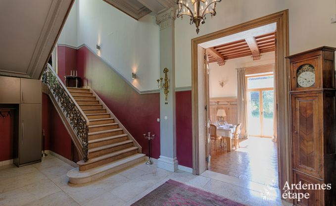 Luxe kasteel in Stavelot voor 8 met zwembad en tuin in de Hoge Venen