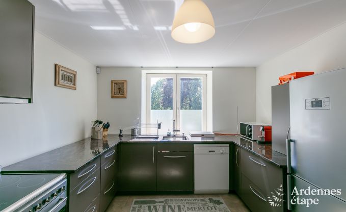 Luxe kasteel in Stavelot voor 8 met zwembad en tuin in de Hoge Venen