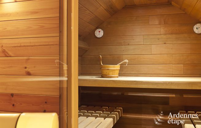 Lieflijke chalet met sauna en haard midden in de Ardennen nabij Stoumont