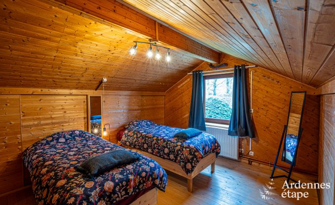 Modern en comfortabel chalet in Tenneville voor vier personen - met sauna, privtuin en nabijheid van Saint-Hubert