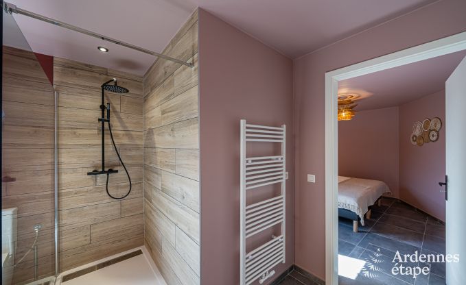 Luxe villa in Theux voor 10 personen met speelzaal, jacuzzi en nabijheid van Spa-Francorchamps