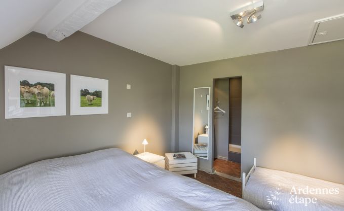 Ruime vakantiewoning voor 9 personen in Tinlot met 4 slaap- en badkamers,  zwembad, privtuin en speelvoorzieningen