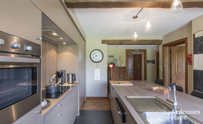 Ruime vakantiewoning voor 9 personen in Tinlot met 4 slaap- en badkamers,  zwembad, privtuin en speelvoorzieningen